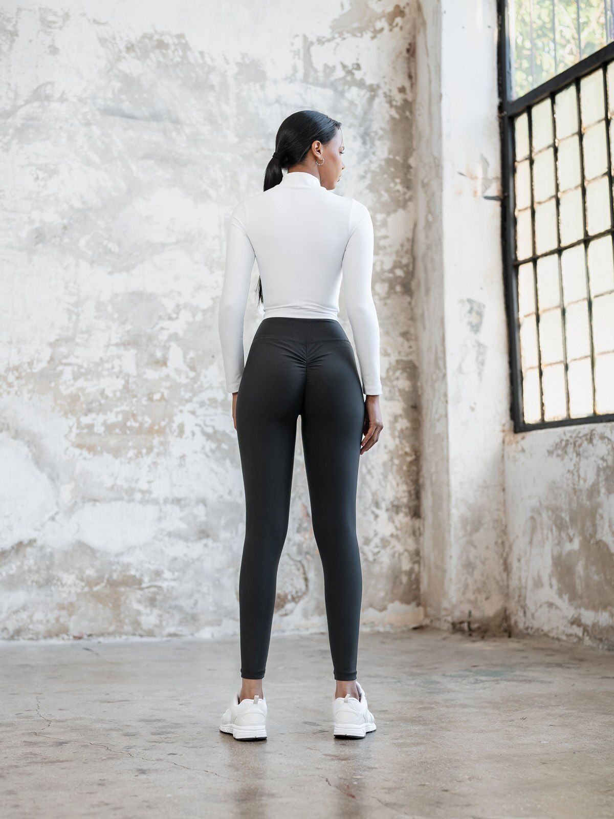 737 Scrunch Butt Leggings Black Color