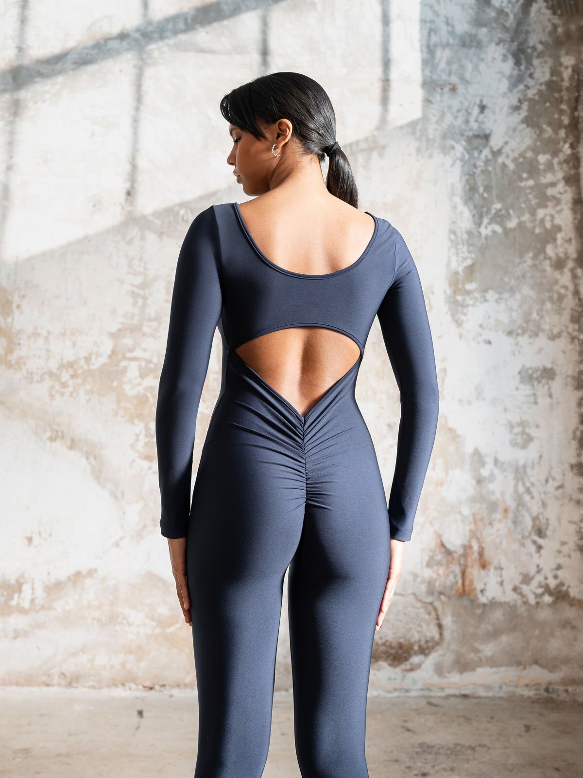 2502 Sleeve Scruch Butt Jumpsuit