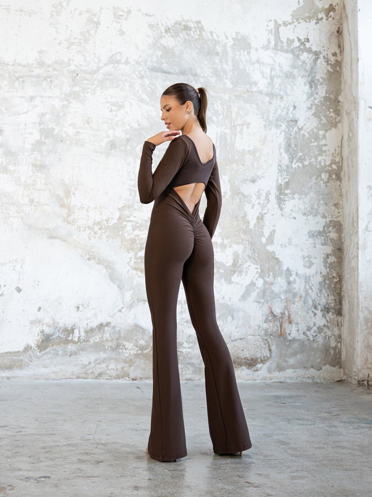 3103 Spanish Scrunch Butt Jumpsuit Long Sleeve Brown Color