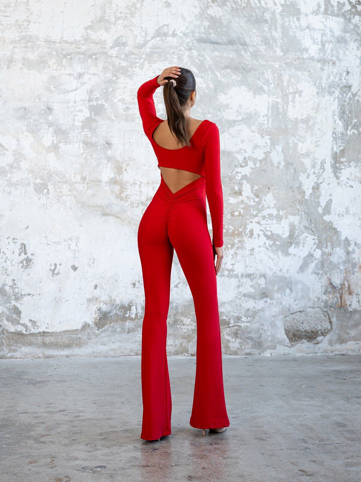 3101 Spanish Scrunch Butt Jumpsuit Long Sleeve Red Color