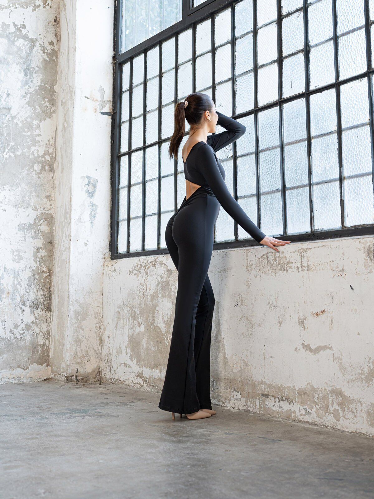 3100 Spanish Scrunch Butt Jumpsuit Long Sleeve Black Color