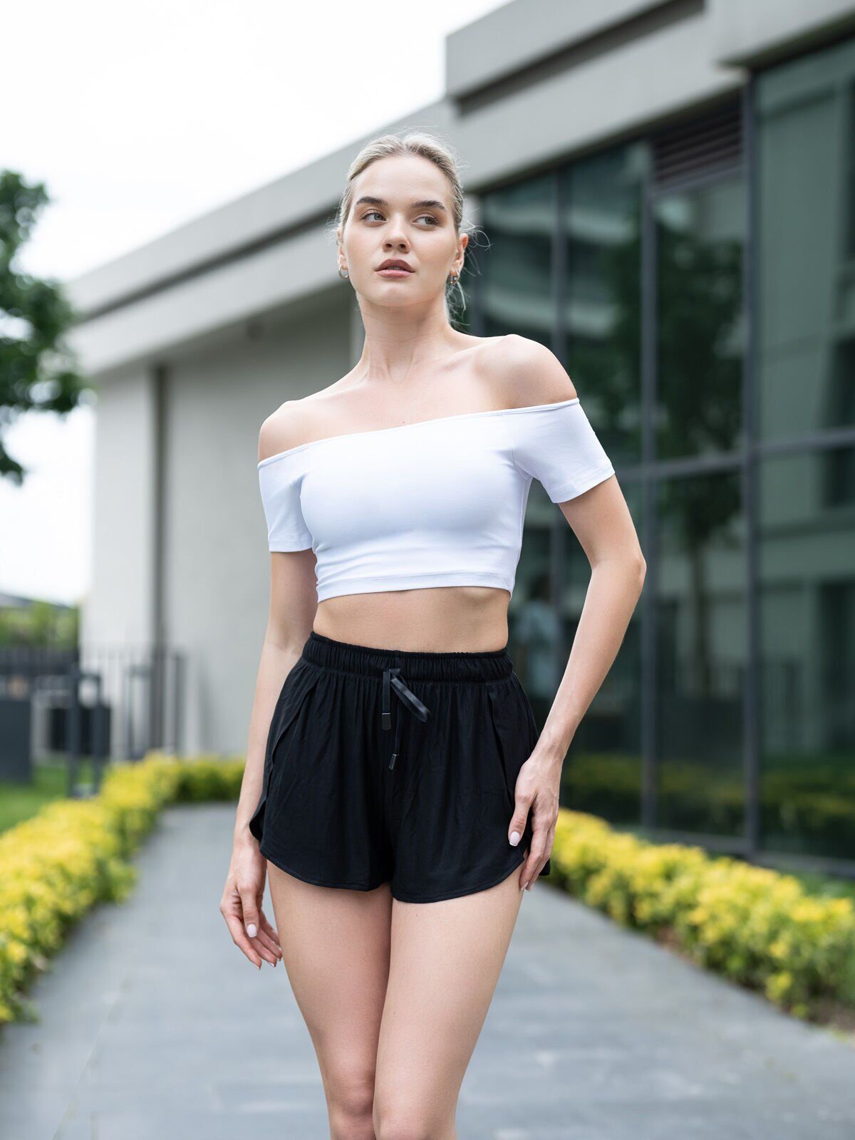 5037 Elastic Waist Shorts
