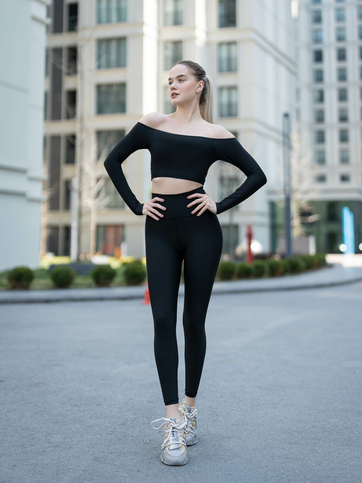 082 Comfortlux Off Shoulder Tshirt Black Color