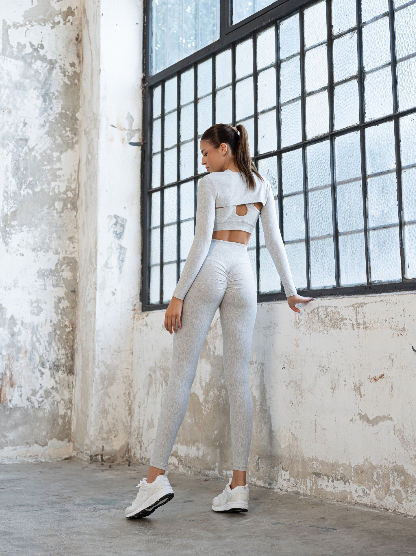 491 Gray Breeze Scruch Butt Leggings