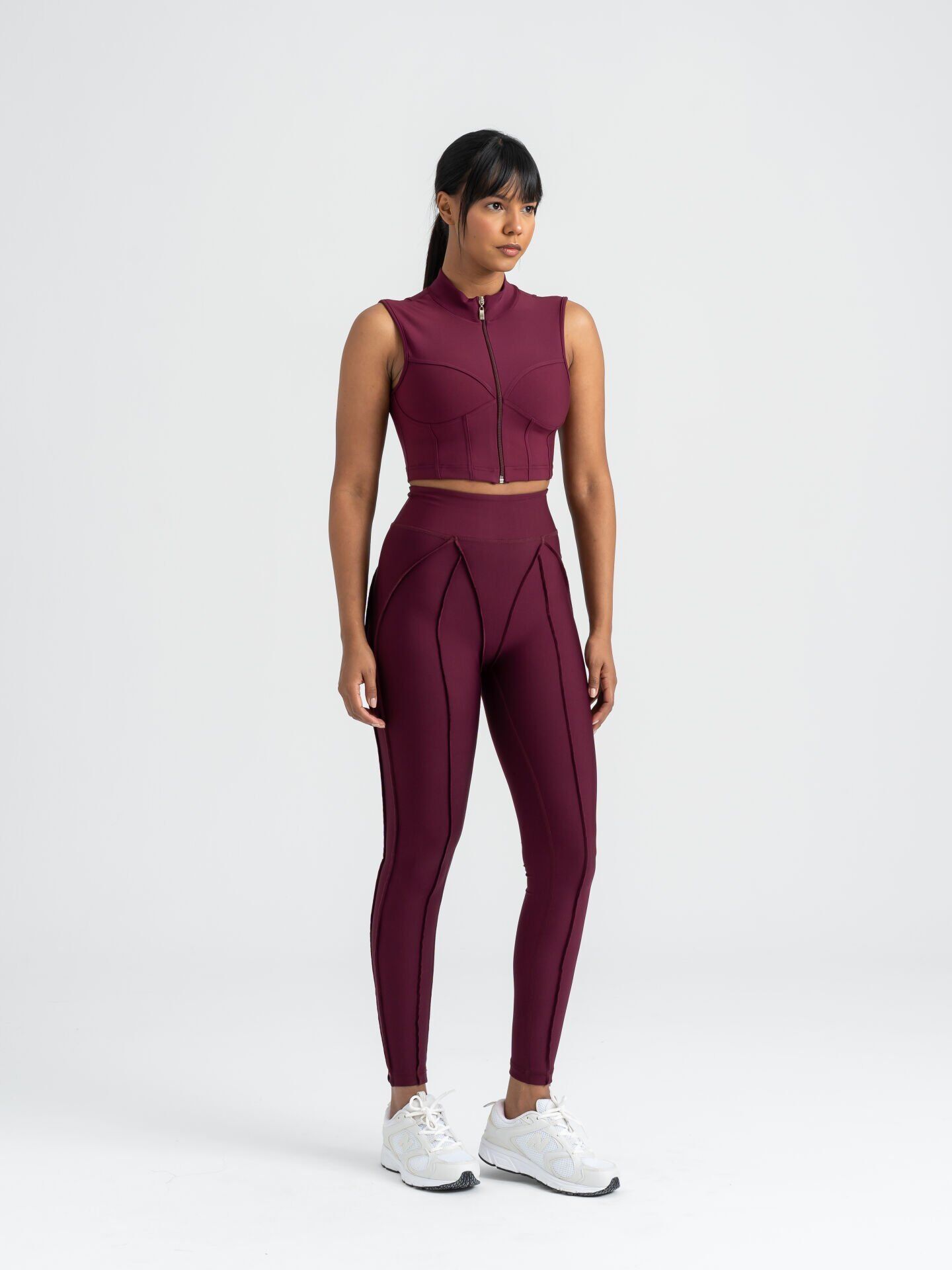534 Sculpt Line Spor Damson Color