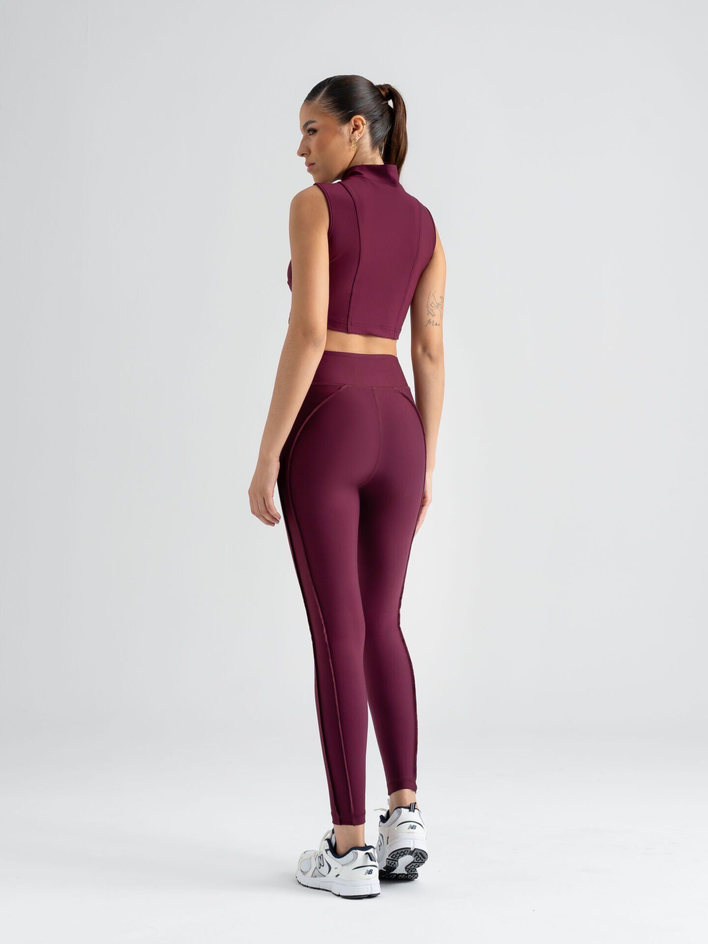 534 Sculpt Line Spor Damson Color