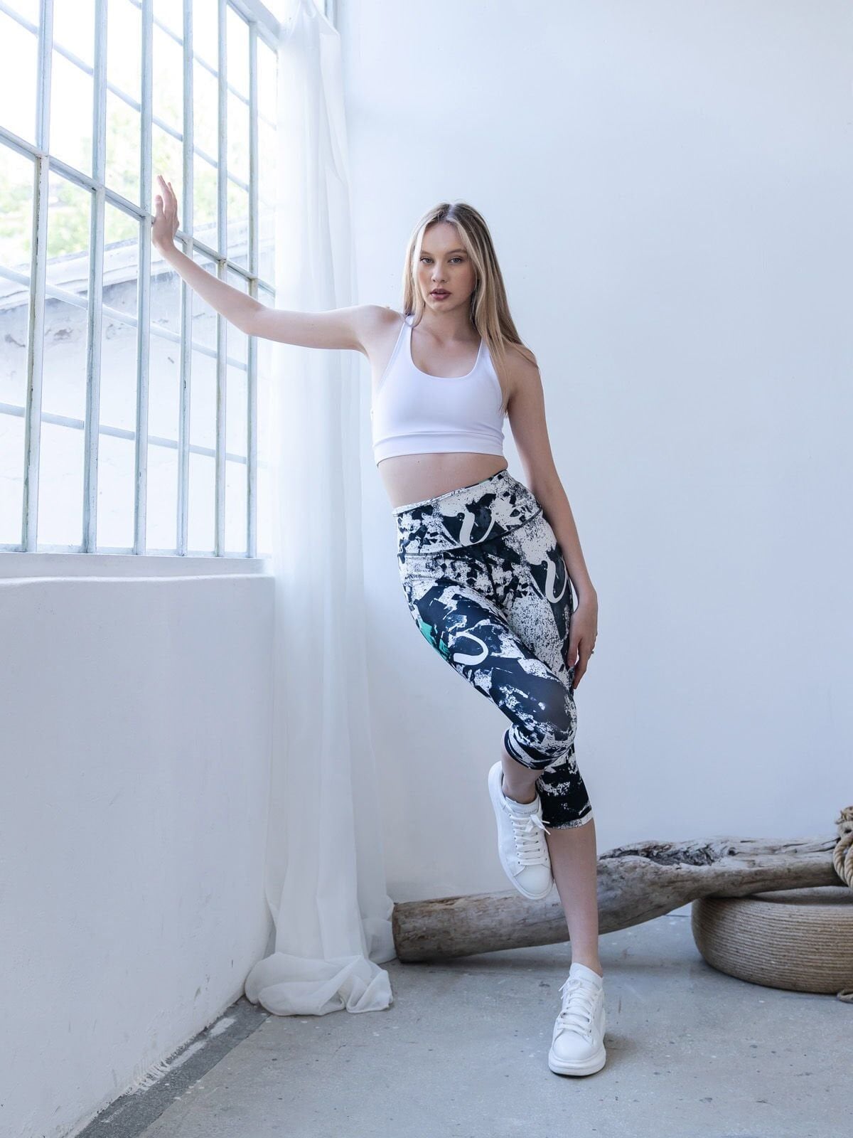 4500 Capri Leggings