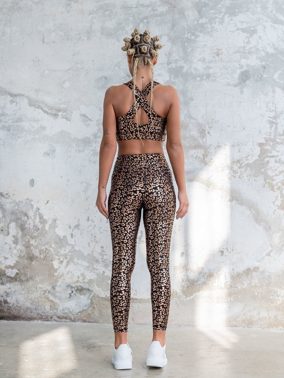 233 Single Crossed Spor Bra