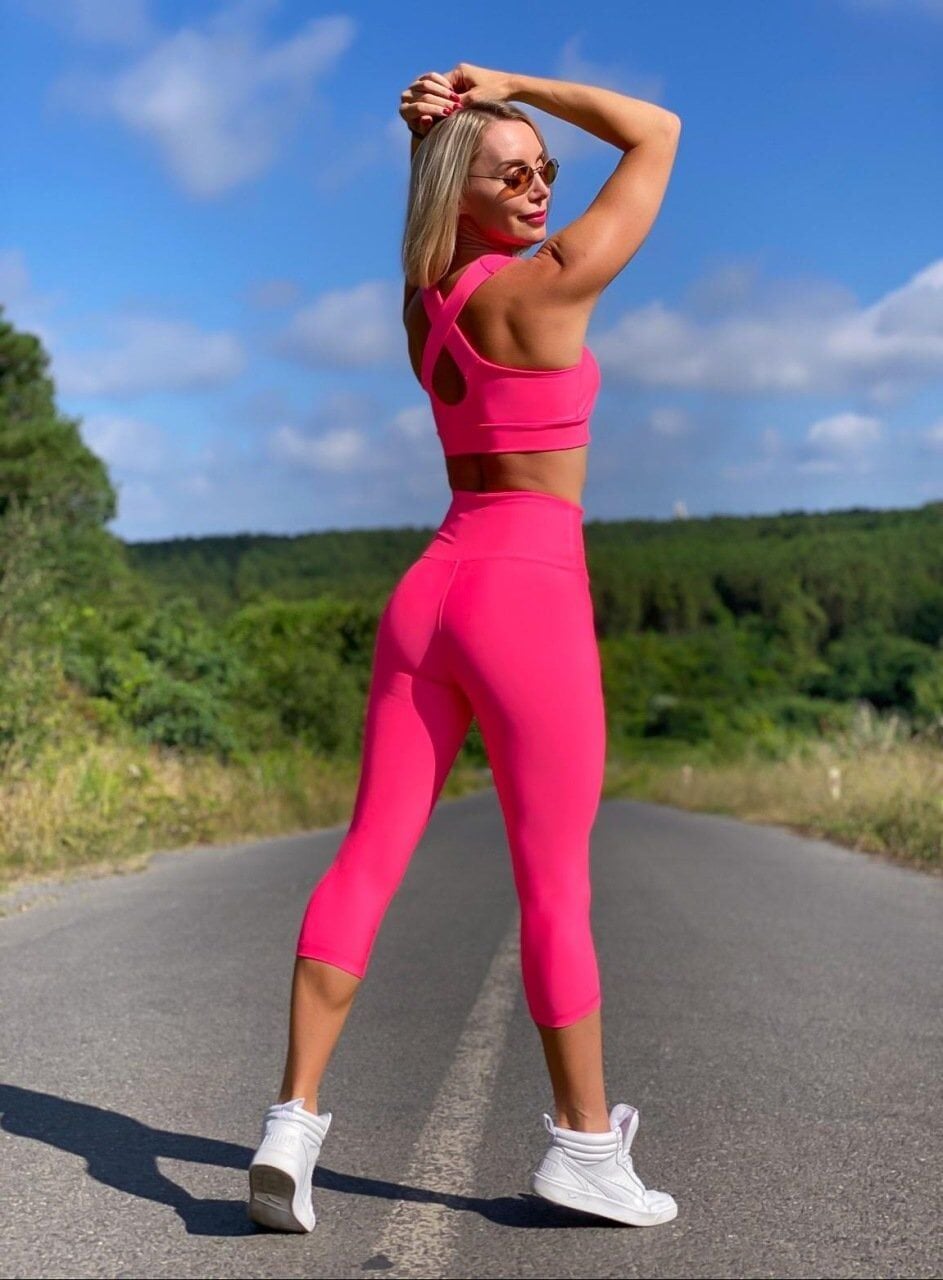 997 Capri Leggings Neon Blue