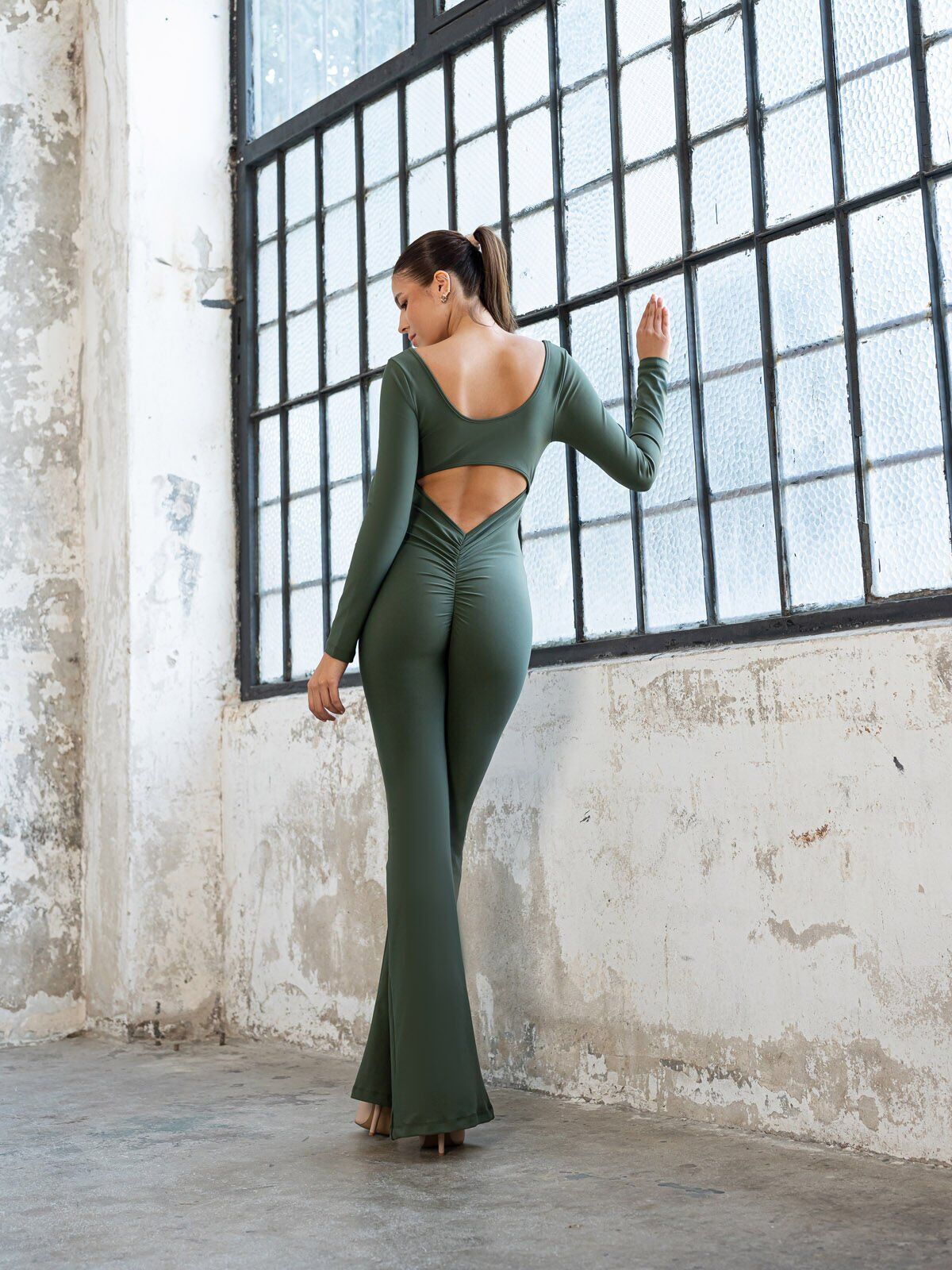 3104 Spanish Scrunch Butt Jumpsuit Long Sleeve Khaki Color