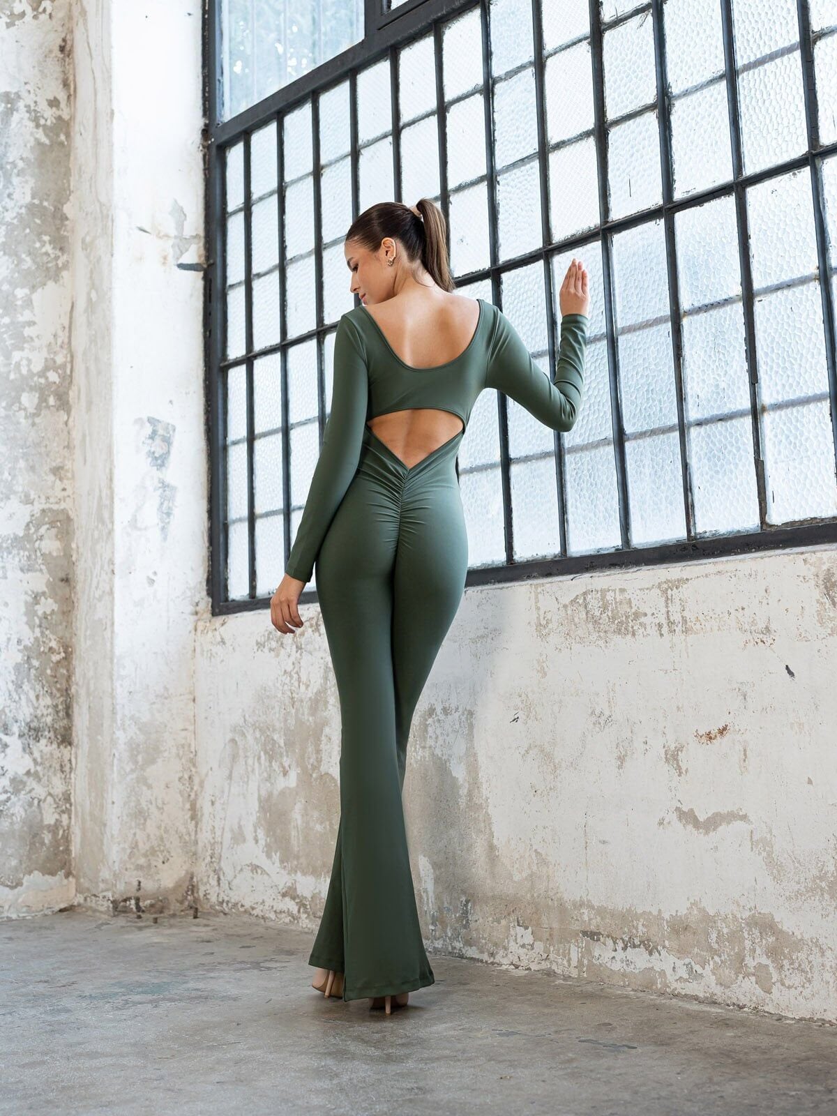 3104 Spanish Scrunch Butt Jumpsuit Long Sleeve Khaki Color