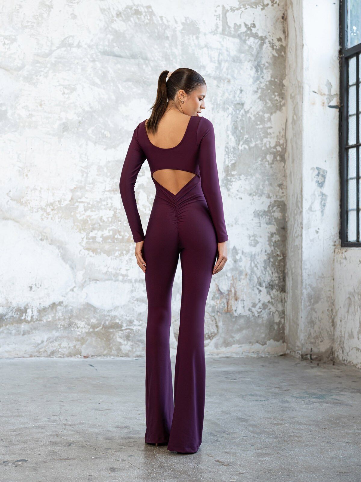 3102 Spanish Scrunch Butt Jumpsuit Long Sleeve Damson Color