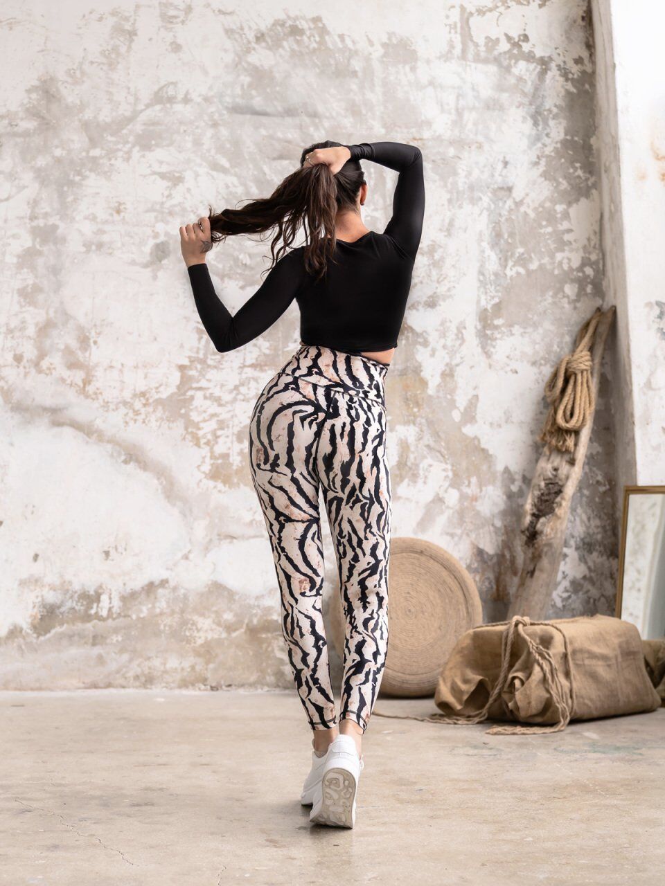 303 Extra High Waist Leggings