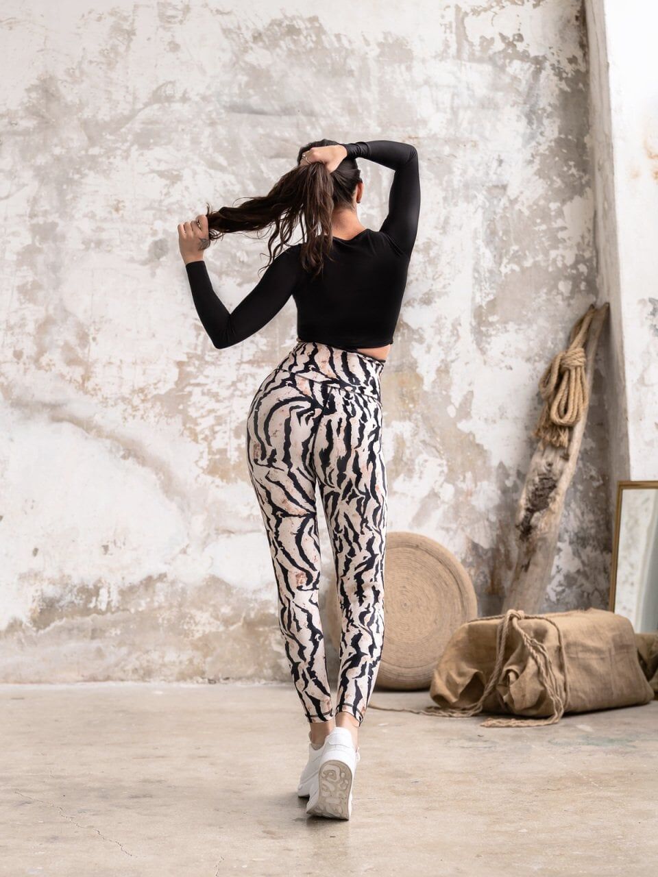303 Extra High Waist Leggings