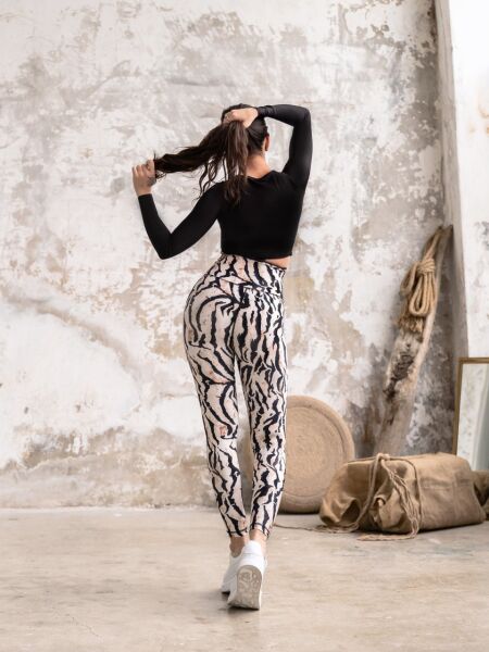 303 Extra High Waist Leggings