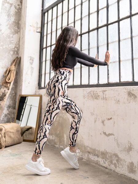 303 Extra High Waist Leggings