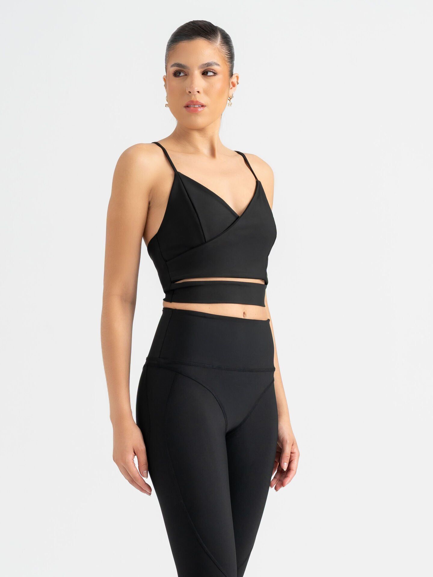 530 Knot Spor Bra Black Color