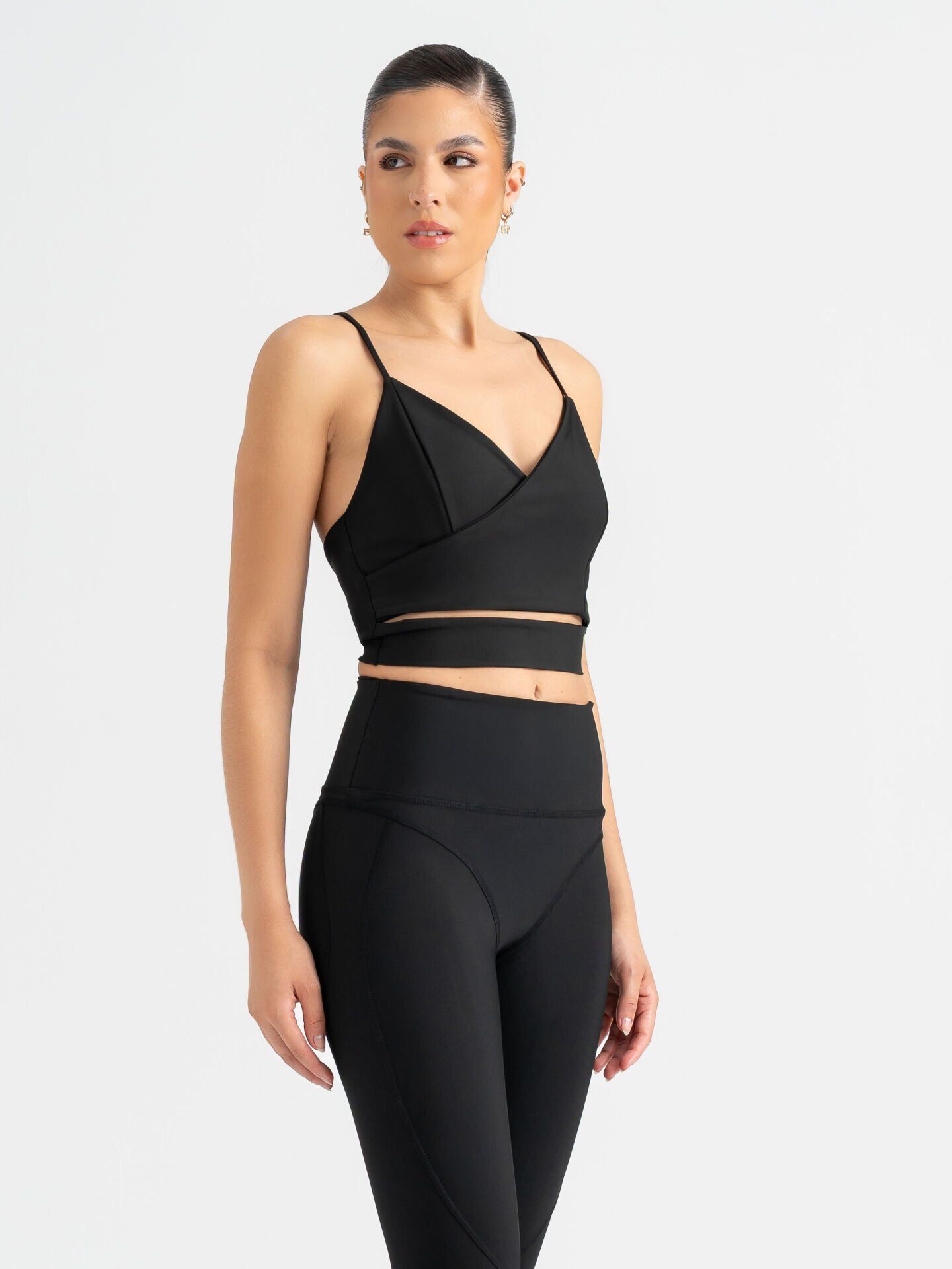 530 Knot Spor Bra Black Color