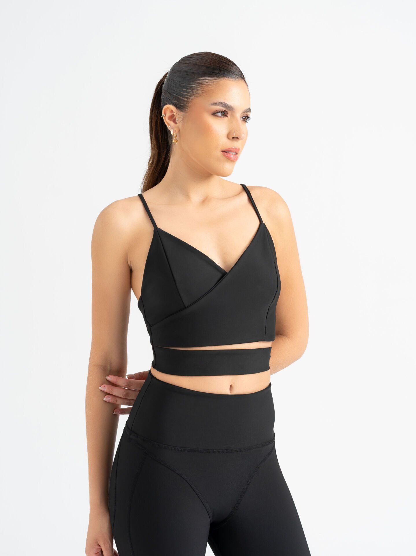 530 Knot Spor Bra Black Color