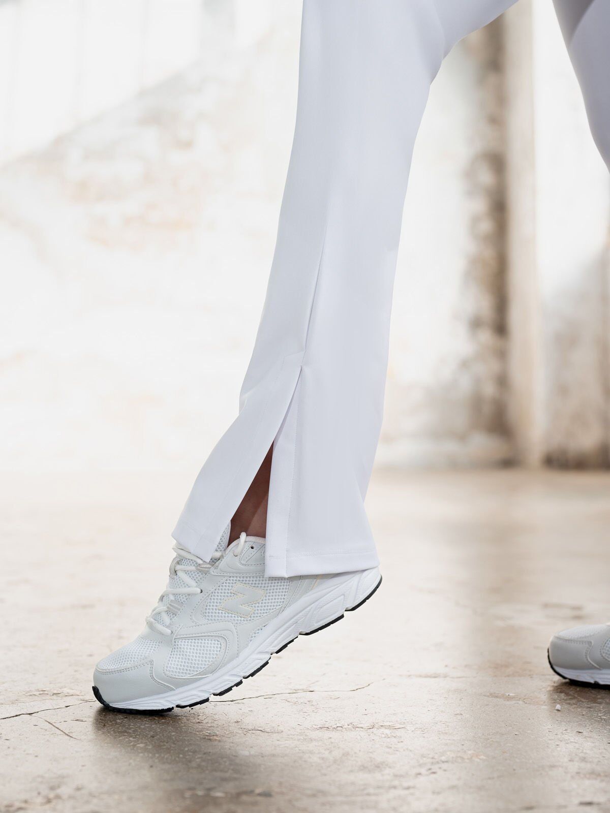 2801 Sakura Jumpsuit White Color