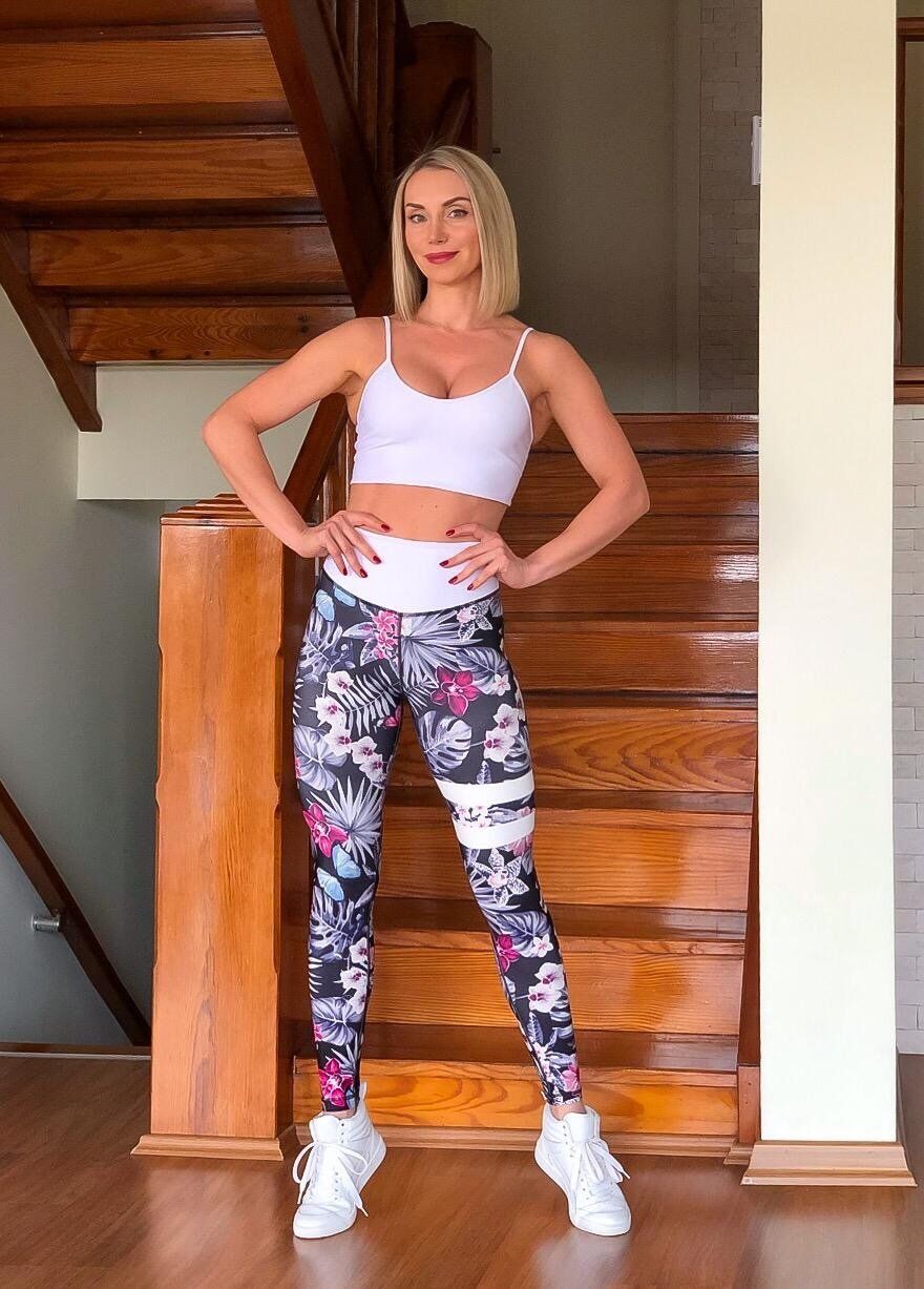 890 Extra High Waist Leggings