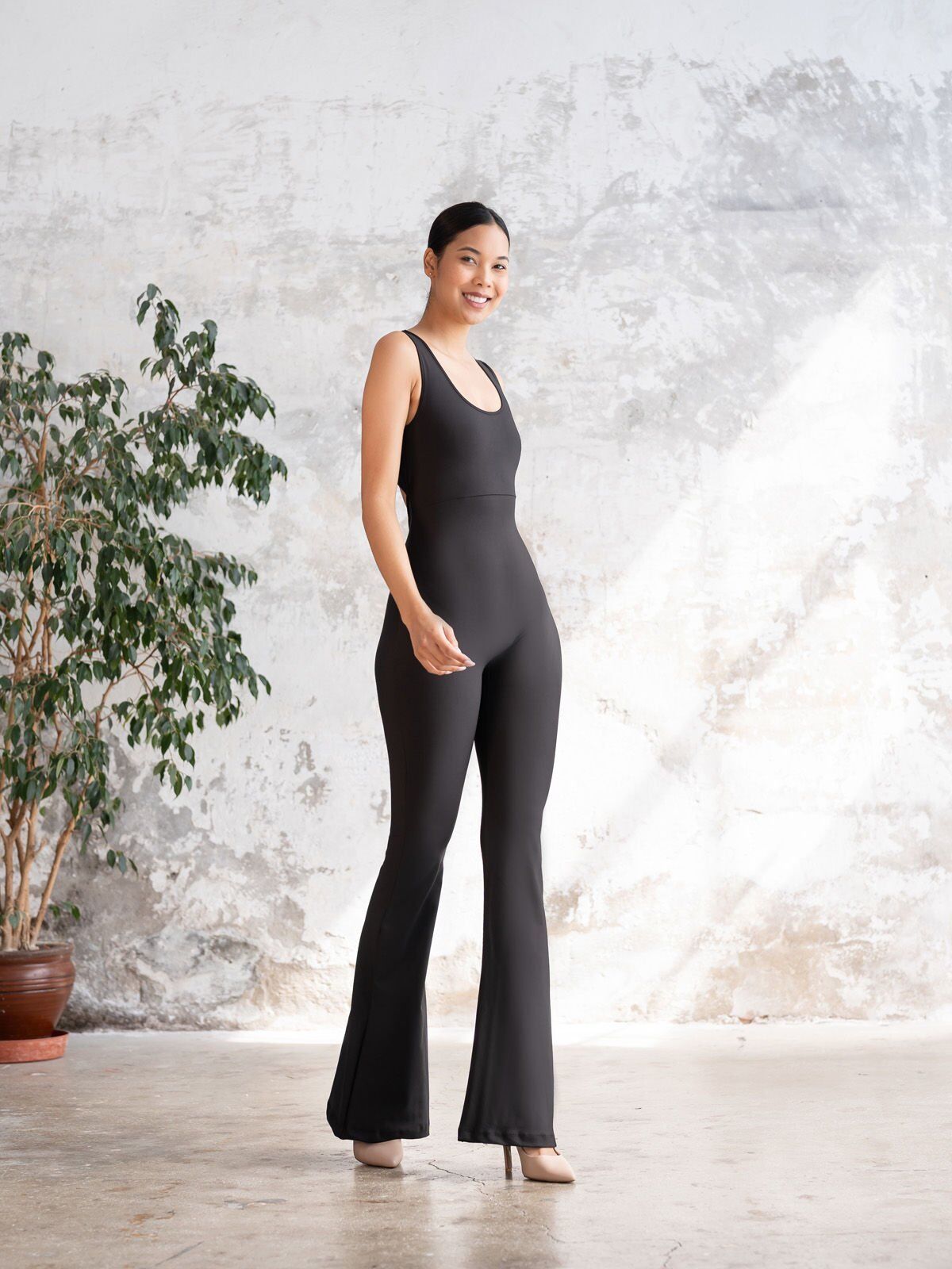 1500 Spanish, Scrunch  Butt Jumpsuit Black Color