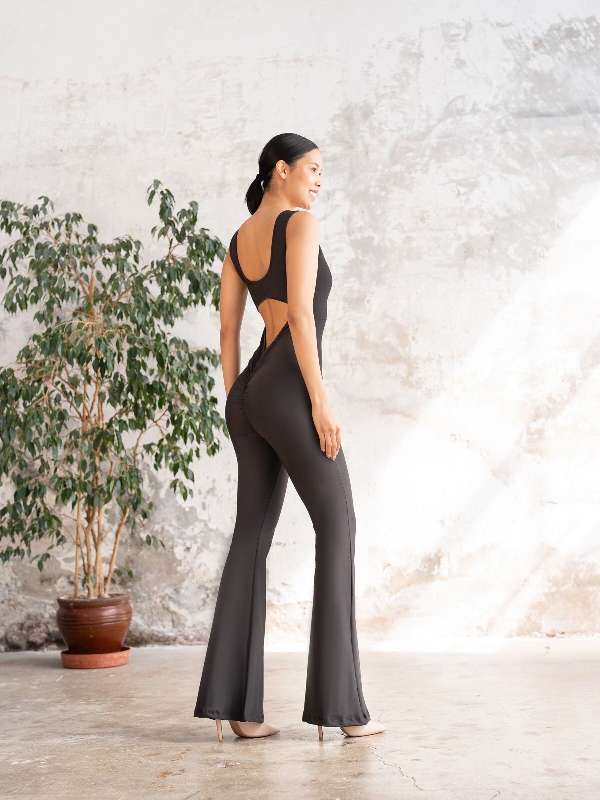1500 Spanish, Scrunch  Butt Jumpsuit Black Color
