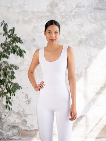 1504 Spanish, Scrunch But Jumpsuit White Color