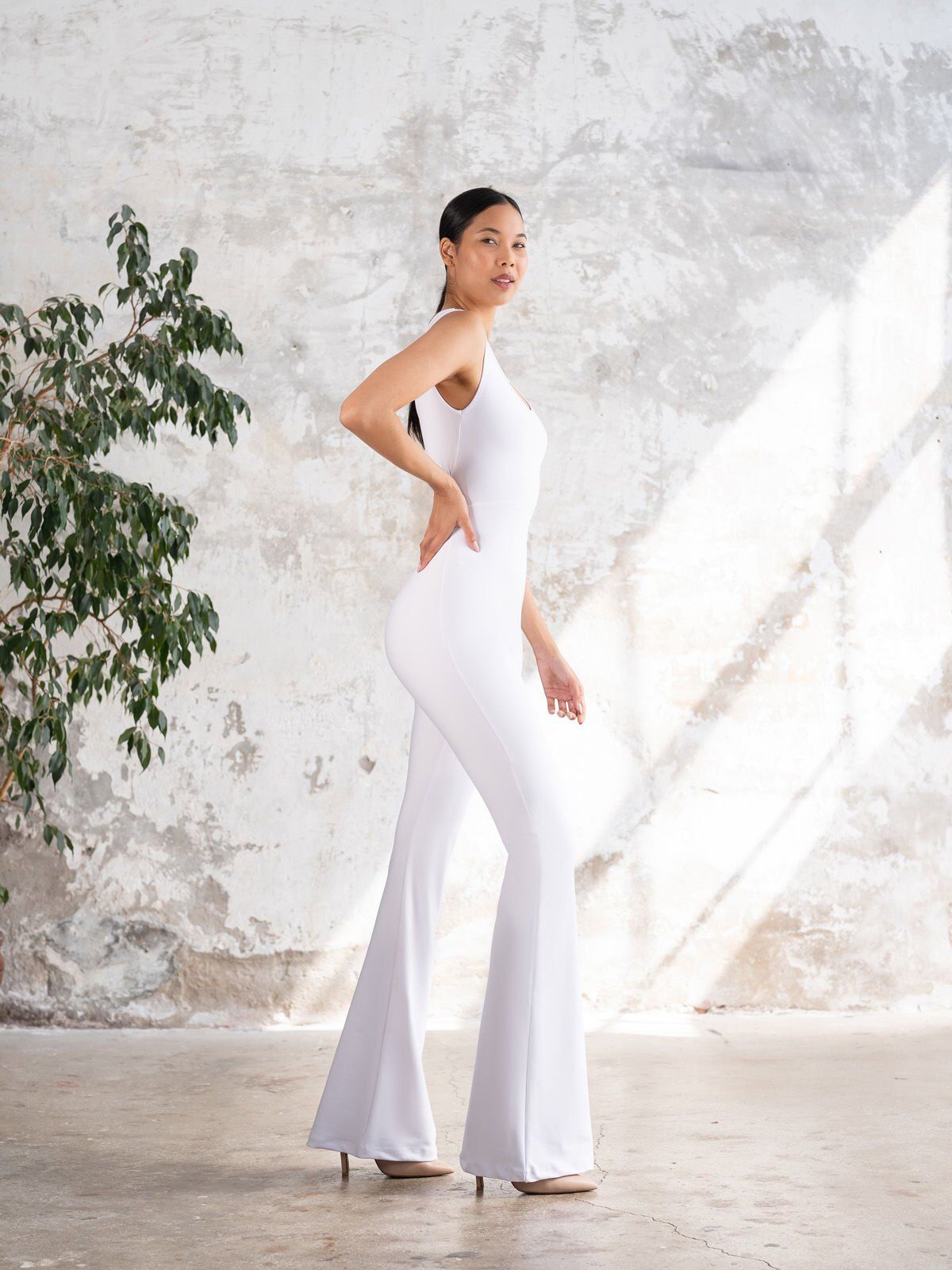 1504 Spanish, Scrunch But Jumpsuit White Color