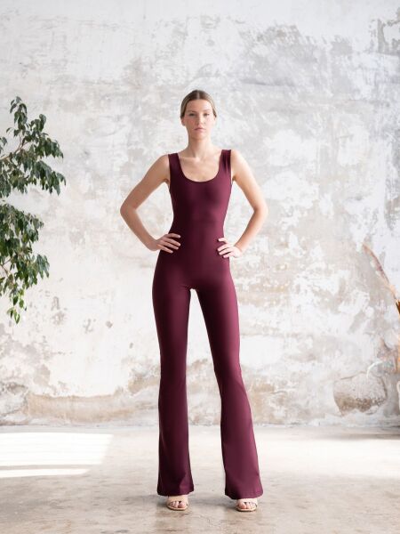 1501 Spanish, Scrunch But Jumsuit Damson Color
