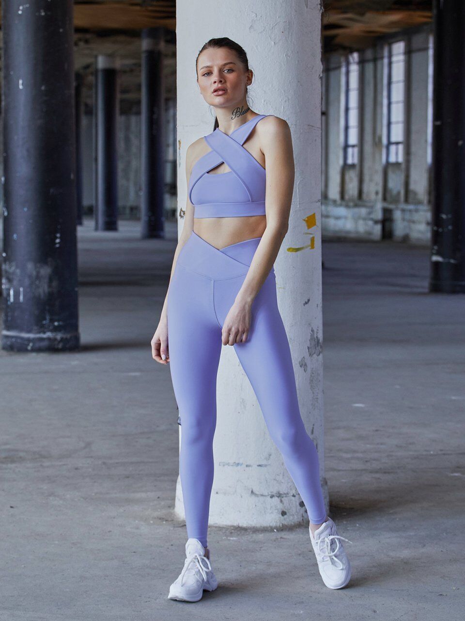 1054 We Waist Leggings Blue Color