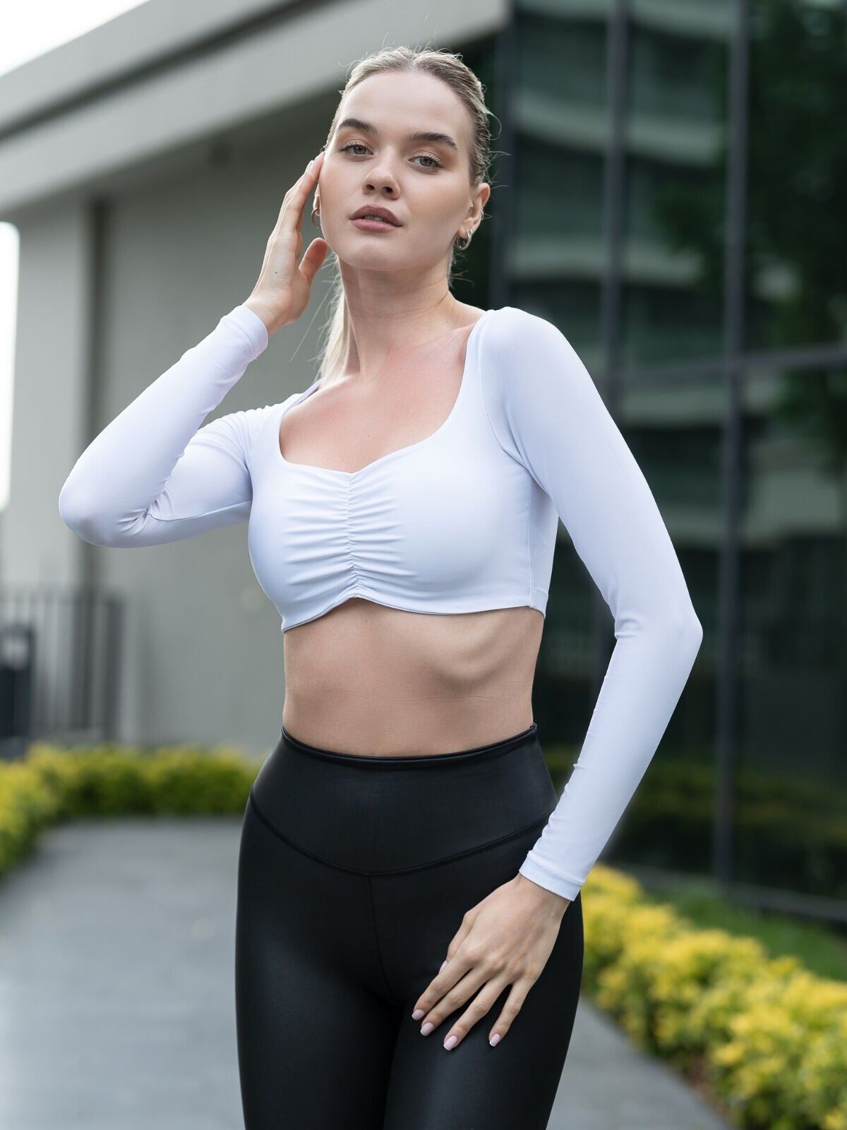 081 Tshirt White Color