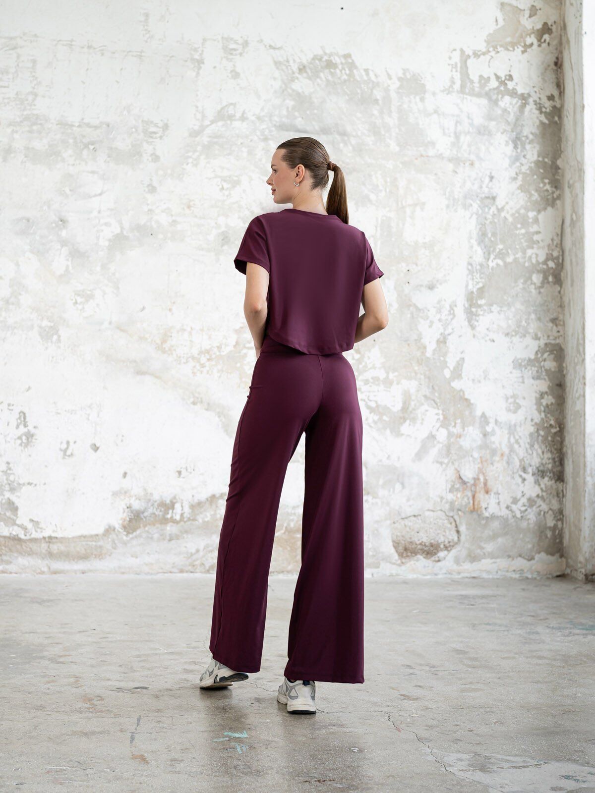 045 Yoga Tshirt Damson Color