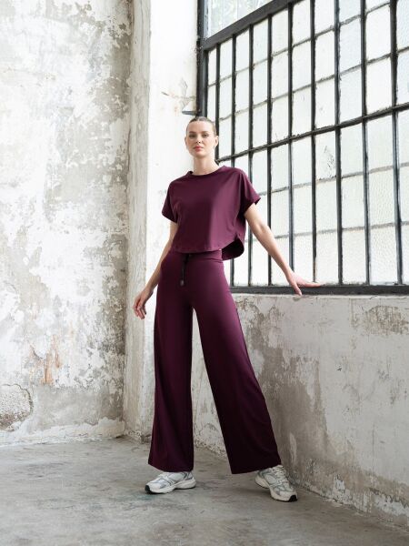 045 Yoga Tshirt Damson Color