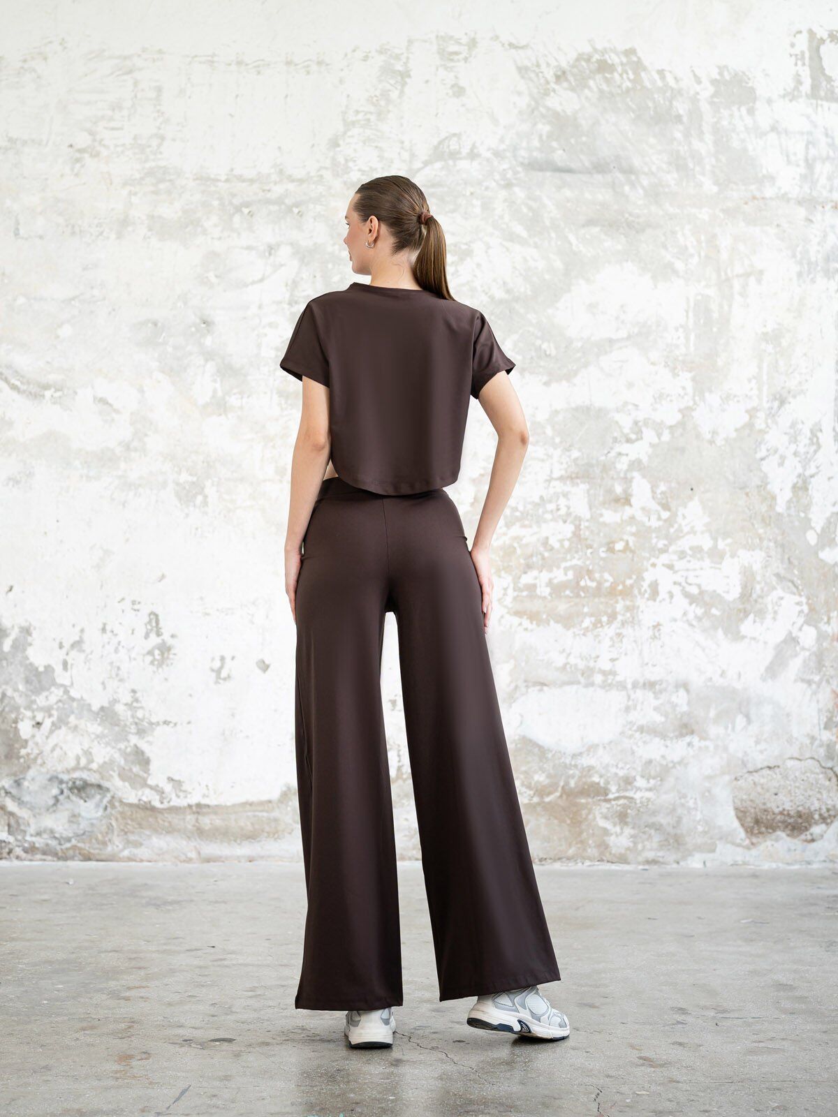 044 Yoga Tshirt Brown Color