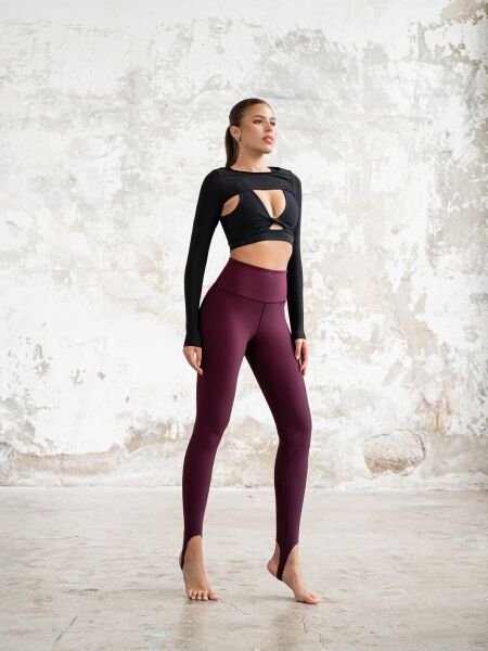 500 Stirrup Leggings Damson Color