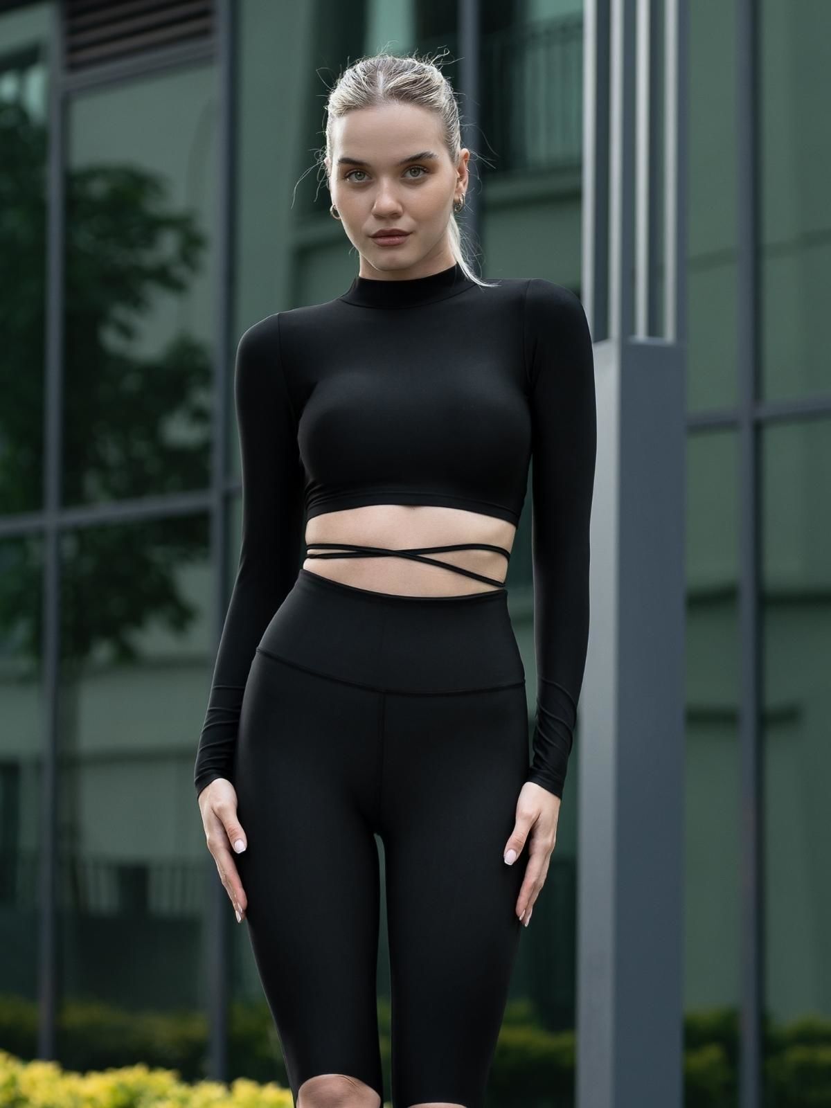 064 Tshirt Black Color