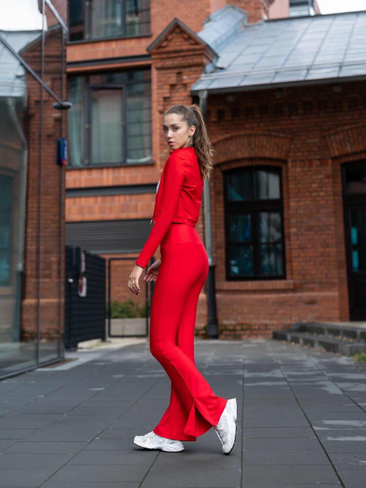 1261 Slit Spanish Leggings Red Color