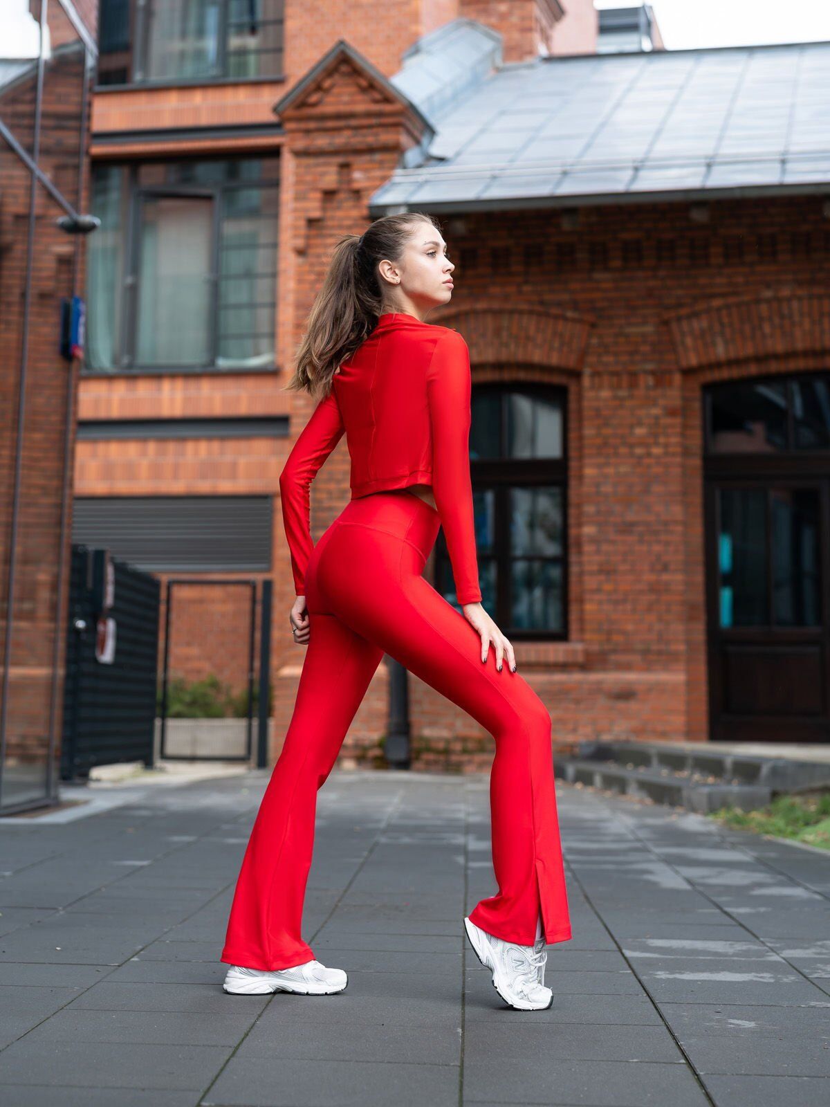 1261 Slit Spanish Leggings Red Color