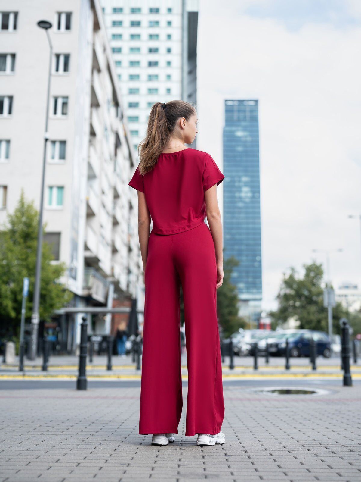 097 Yoga Tshirt Bordeaux coloured