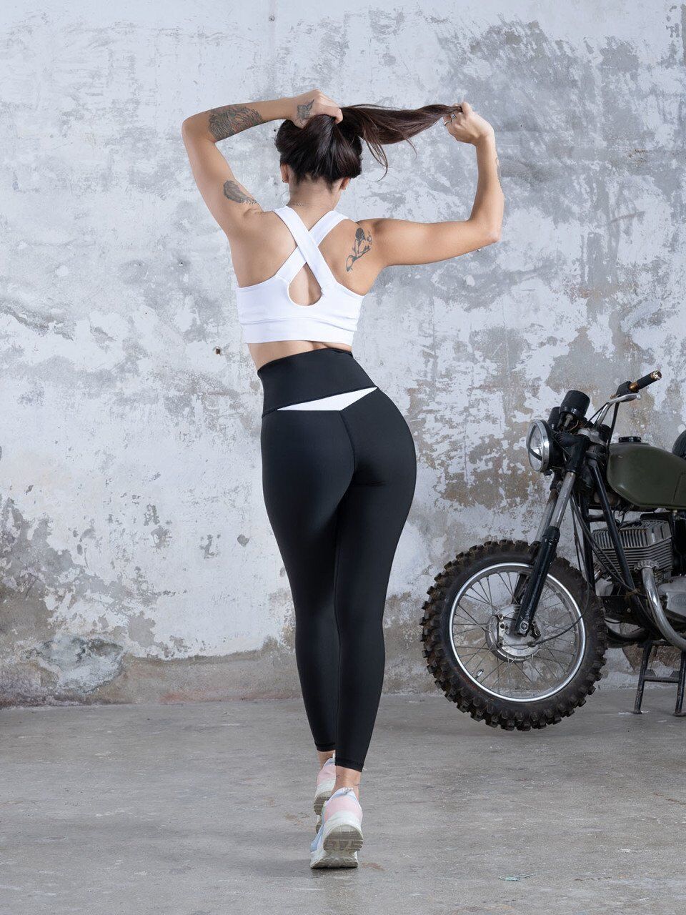 1068 Extra High Waist Leggings