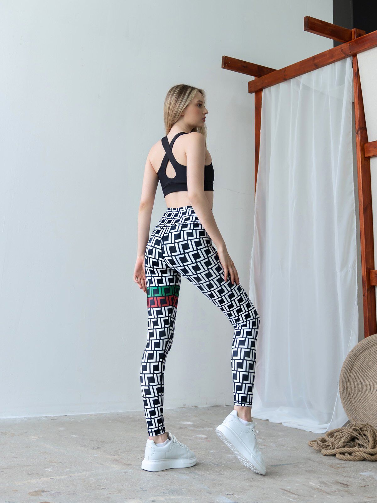 310 Extra High Waist Leggings