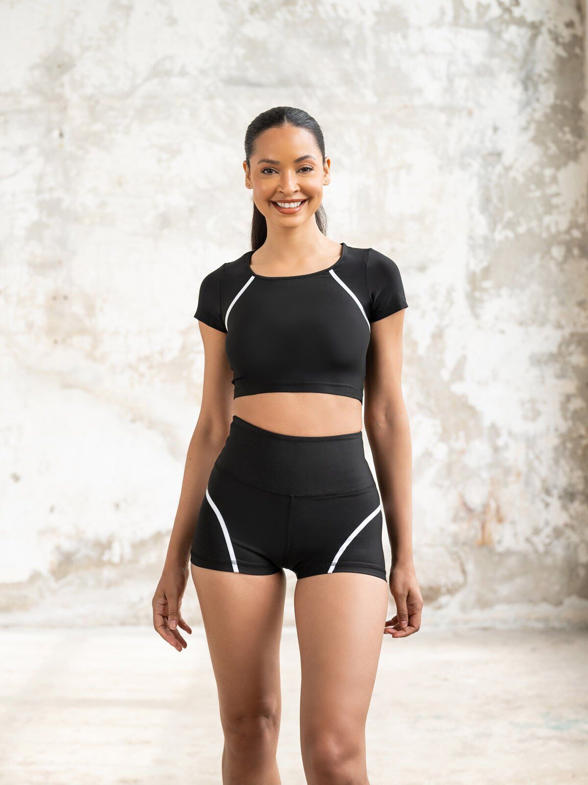 5036 Ales Mini Short