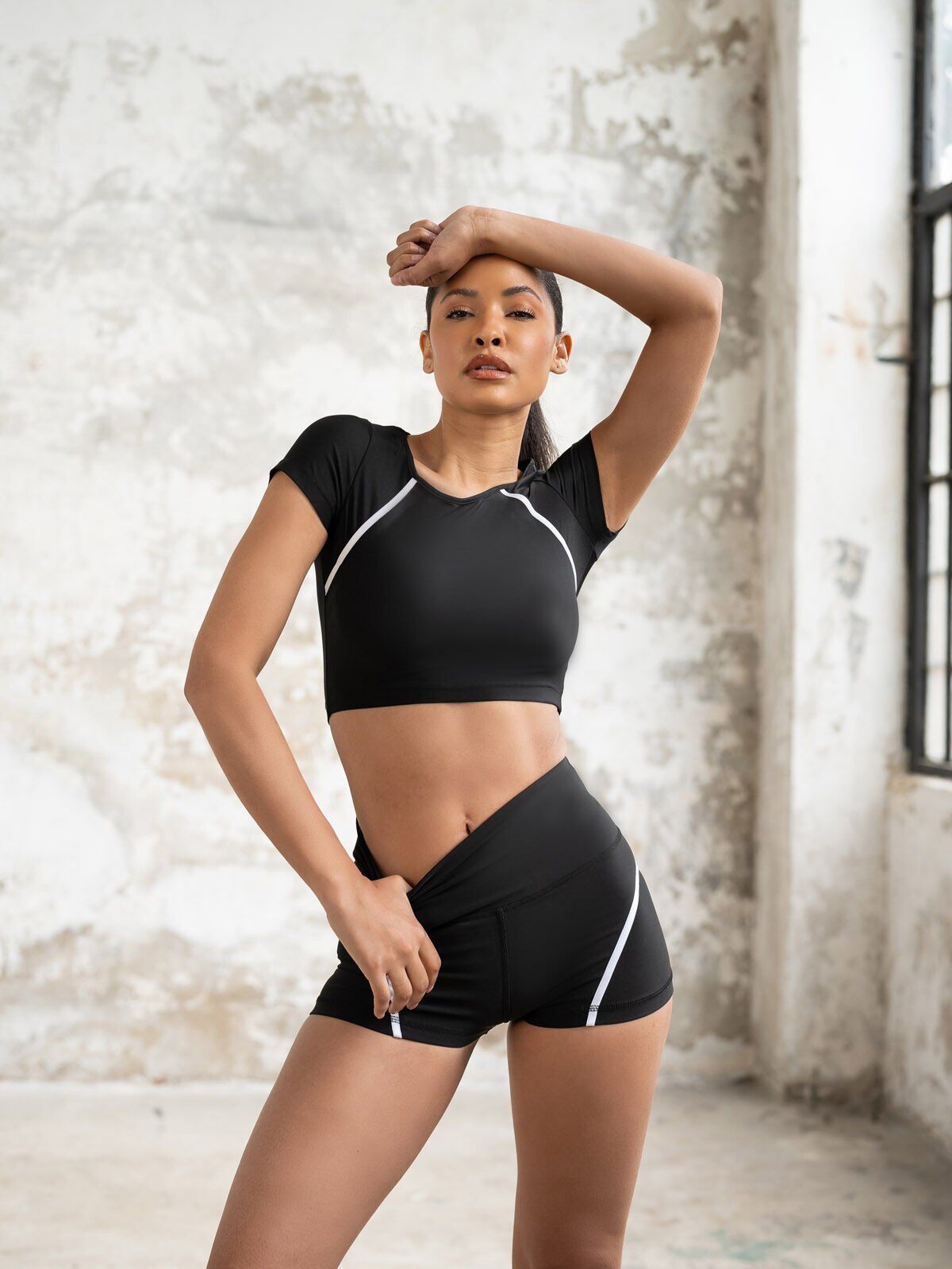 5036 Ales Mini Short