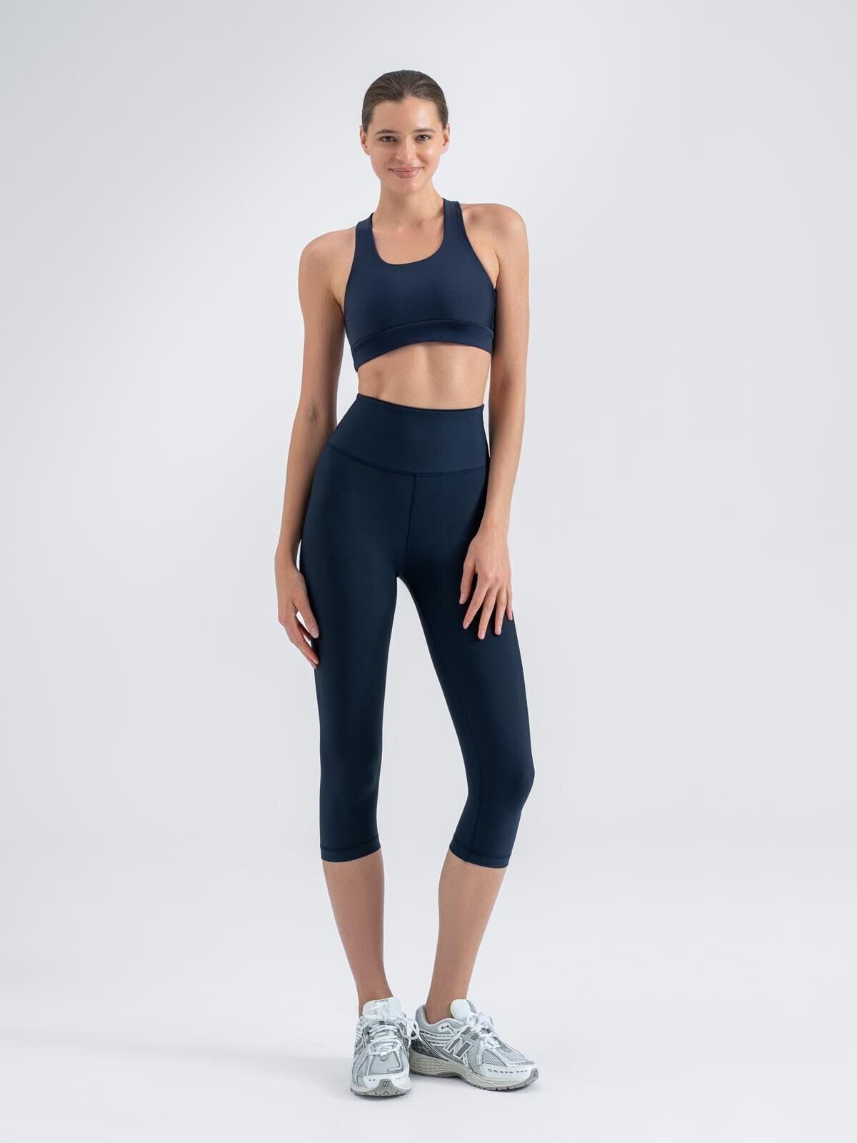 13132 Capri Scrunch Butt Leggings Navy Blue Color