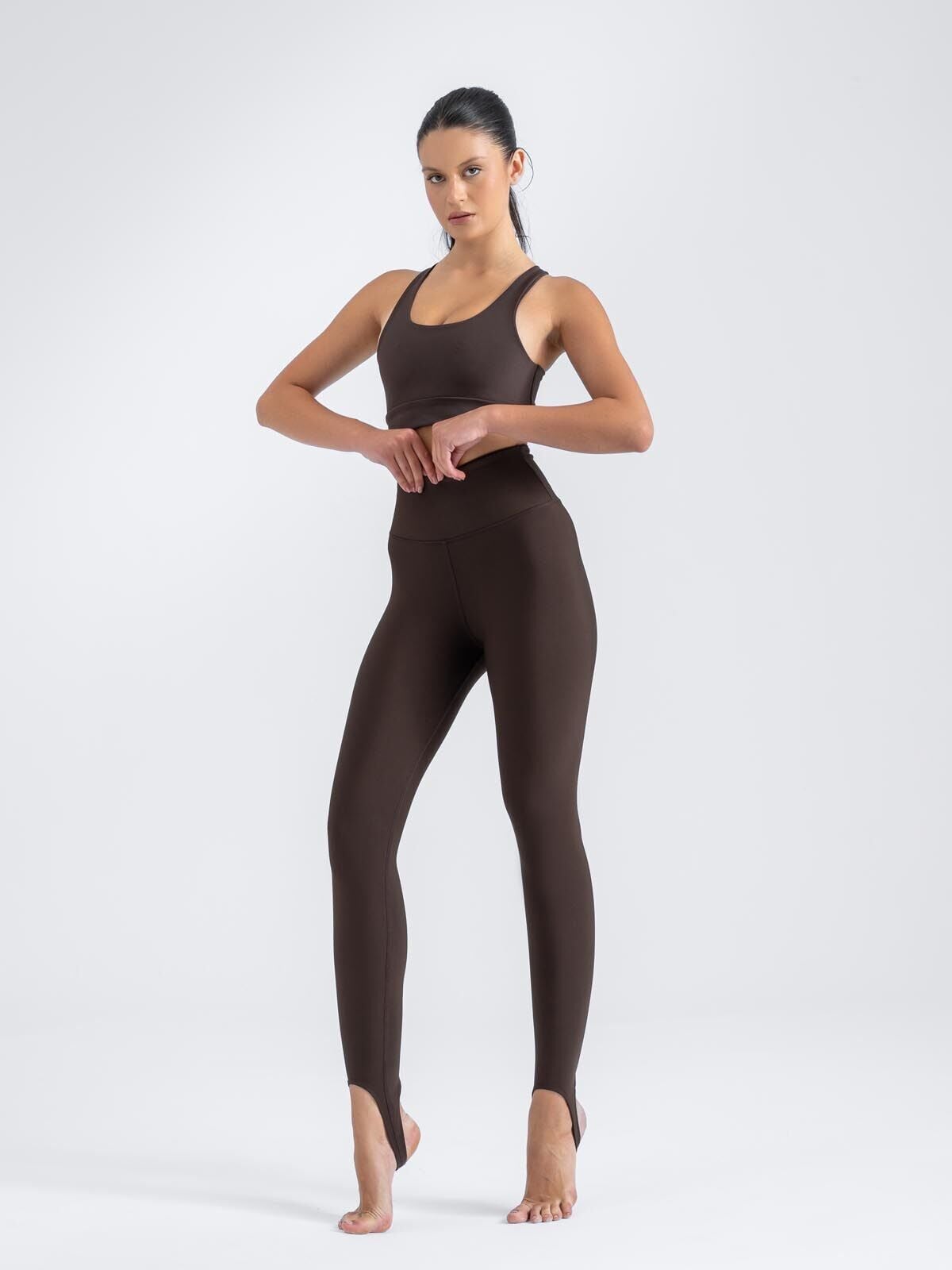 569 Stirrup Leggings Brown Color