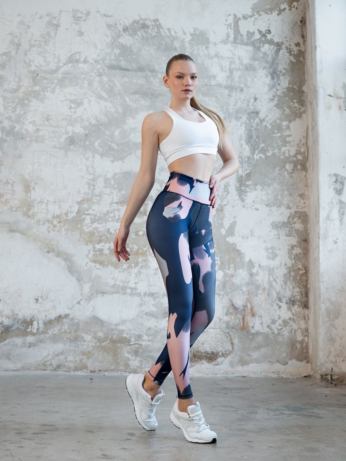 1077 Extra High Waist Leggings