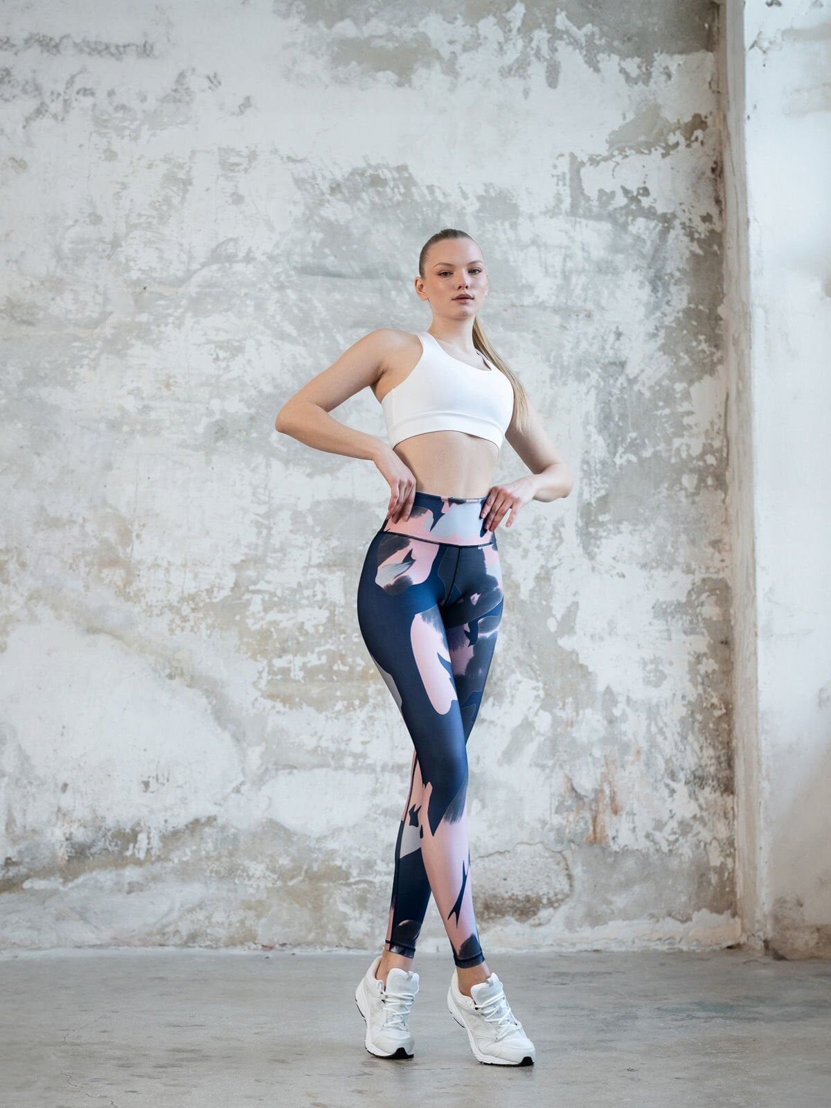 1077 Extra High Waist Leggings