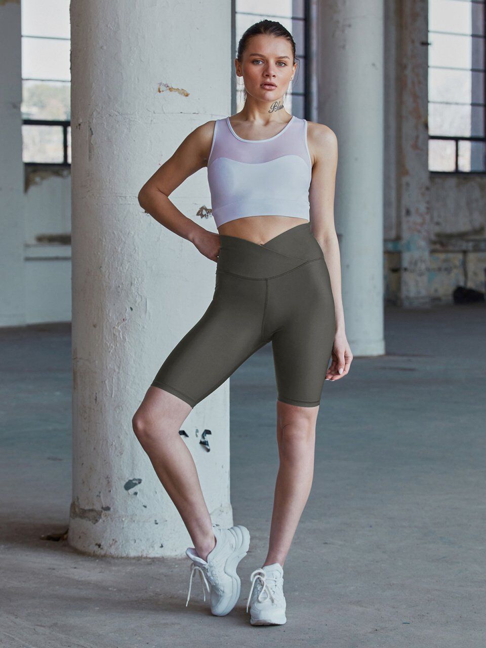 6020 We Waist Biker Leggings Khaki Color