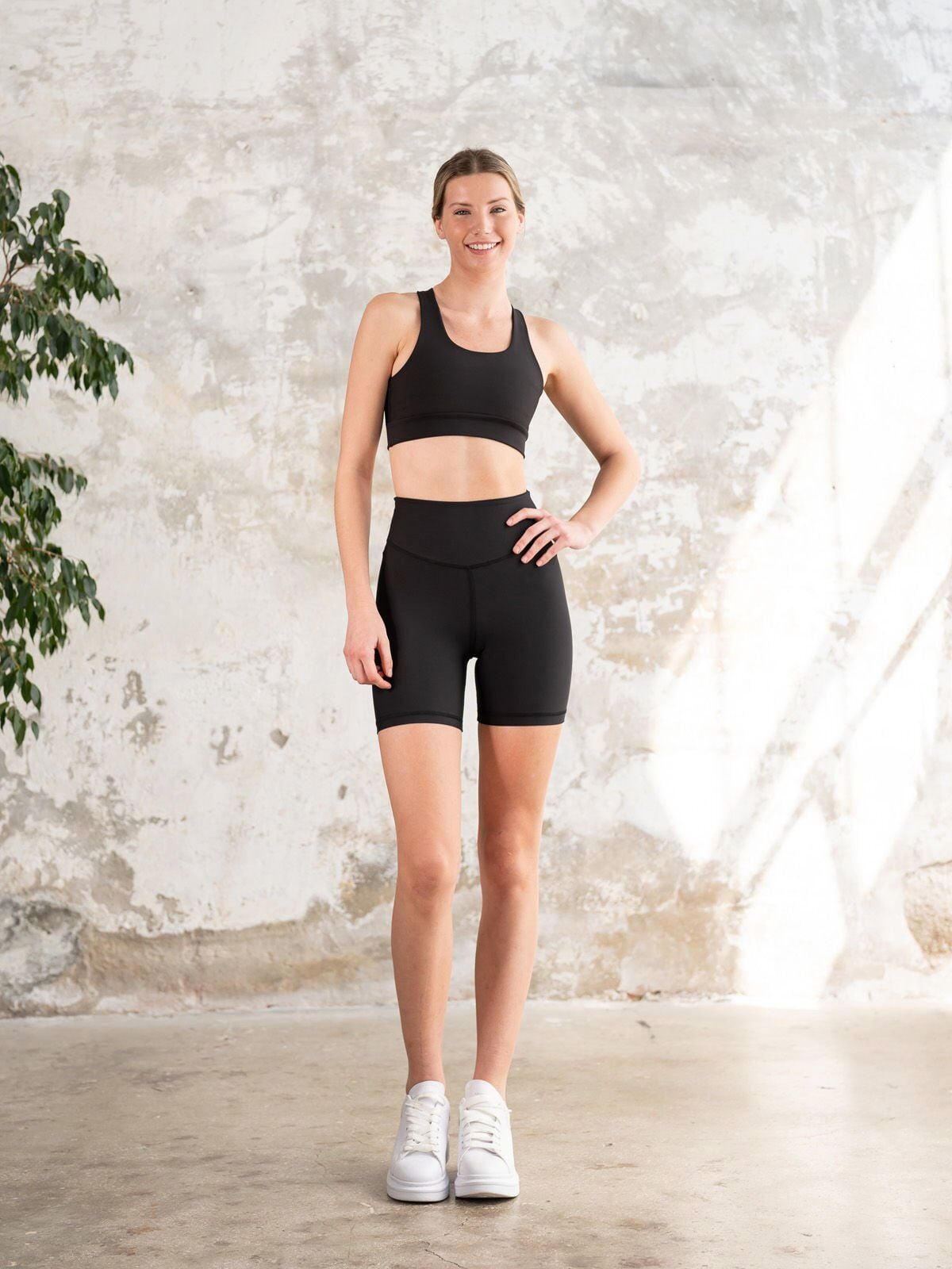 7001 Midi Leggings Black Color